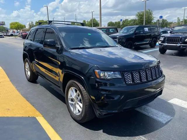 2021 Jeep Grand Cherokee Laredo X 4x4