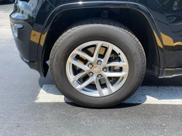2021 Jeep Grand Cherokee Laredo X 4x4