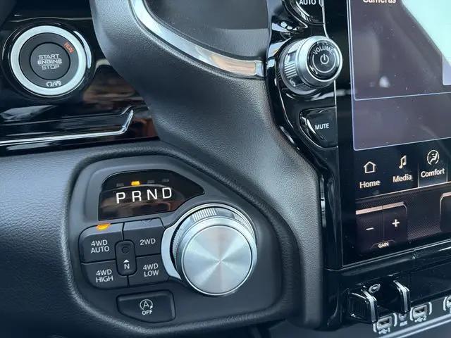 2026 Ram 1500 Laramie Crew Cab 4x4 64 Box