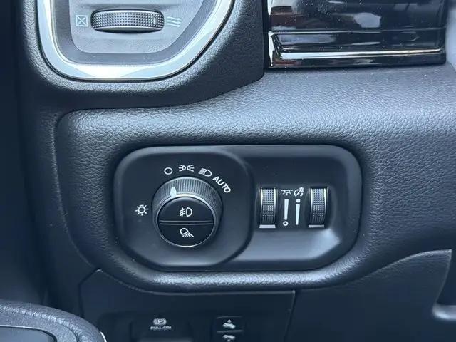 2026 Ram 1500 Laramie Crew Cab 4x4 64 Box