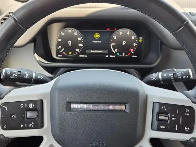 2025 Land Rover Defender 110 P300