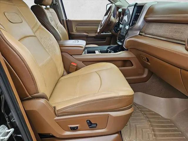 2024 Ram 3500 Limited Longhorn Crew Cab 4x4 8' Box