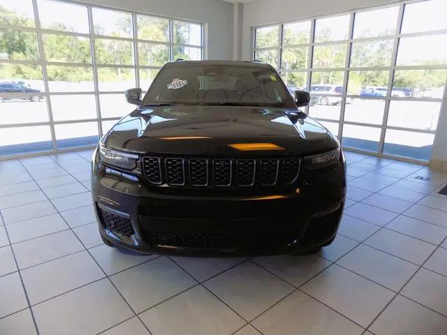2025 Jeep Grand Cherokee L Summit 4x4