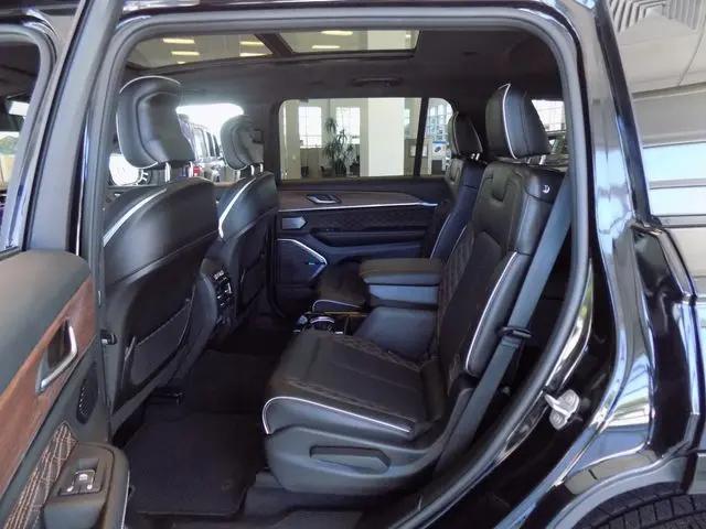 2025 Jeep Grand Cherokee L Summit 4x4