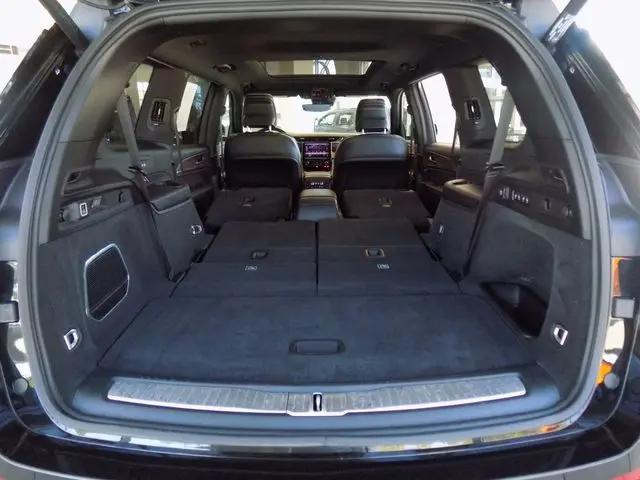 2025 Jeep Grand Cherokee L Summit 4x4