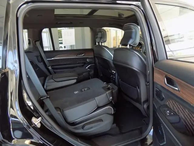2025 Jeep Grand Cherokee L Summit 4x4