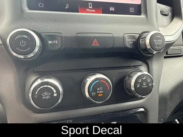 2022 Ram 1500 Big Horn Crew Cab 4x4 5'7" Box
