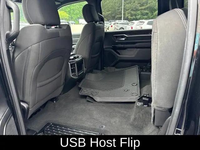 2022 Ram 1500 Big Horn Crew Cab 4x4 5'7" Box