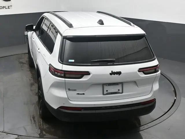 2023 Jeep Grand Cherokee L Altitude 4x4