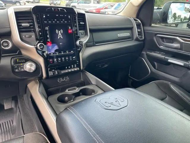 2020 Ram 1500 Laramie Crew Cab 4x4 5'7" Box