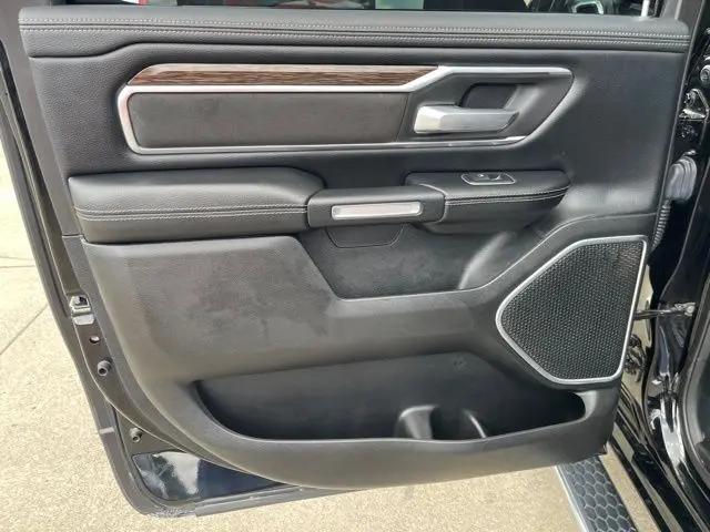 2020 Ram 1500 Laramie Crew Cab 4x4 5'7" Box