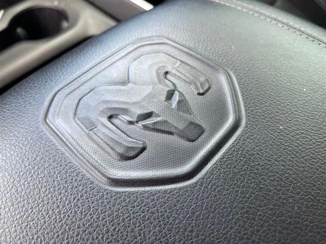 2020 Ram 1500 Laramie Crew Cab 4x4 5'7" Box
