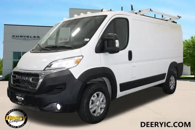 2025 Ram ProMaster 2500 Cargo Van SLT Low Roof 136" WB