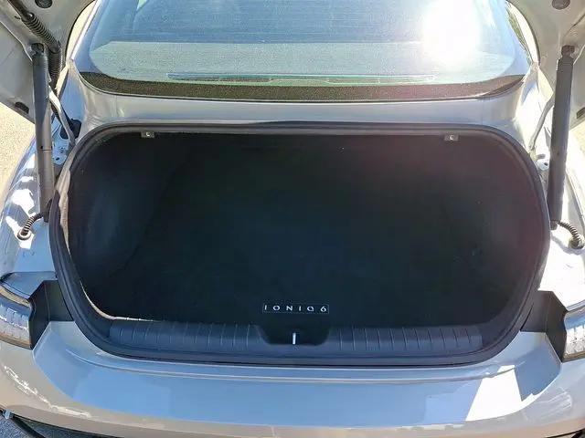 2024 Hyundai IONIQ 6 SEL