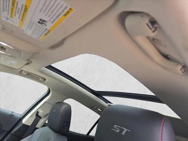 2023 Buick Envision Essence FWD