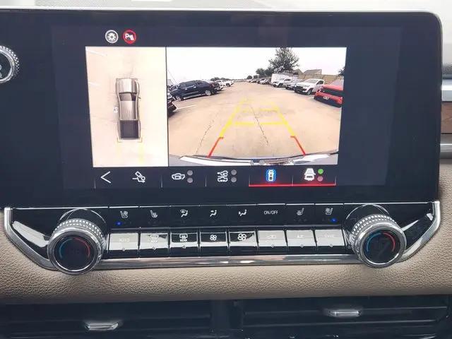 2025 GMC Canyon 4WD Denali