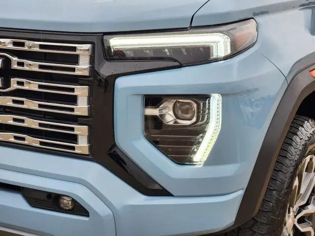 2025 GMC Canyon 4WD Denali