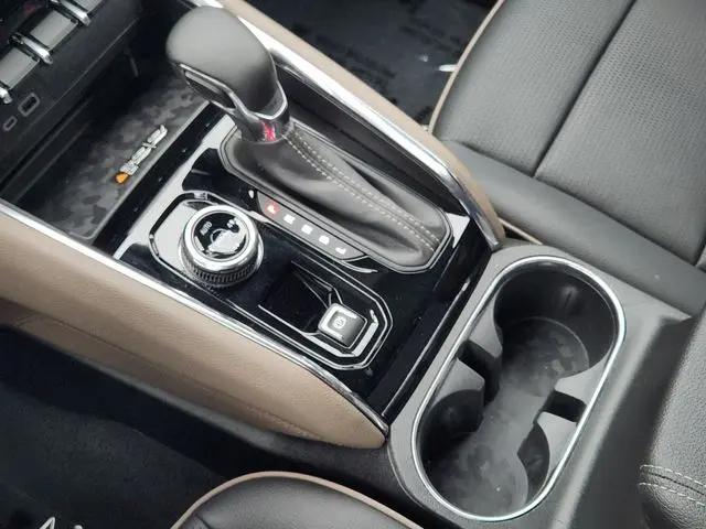 2025 GMC Canyon 4WD Denali