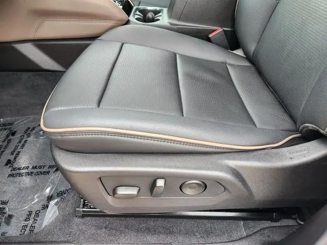 2025 GMC Canyon 4WD Denali