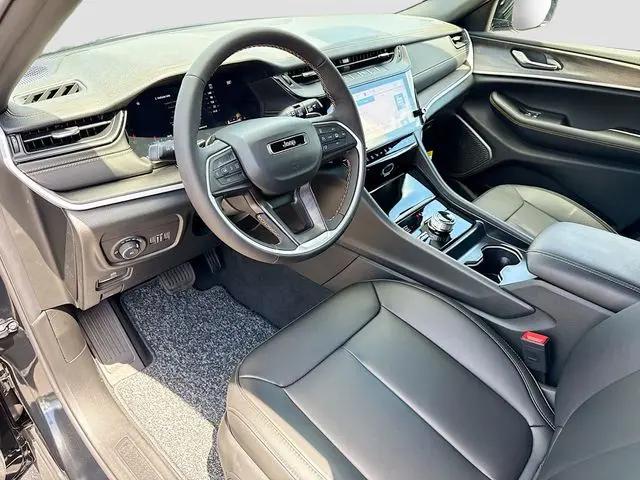 2026 Jeep Grand Cherokee 85th Anniversary Edition