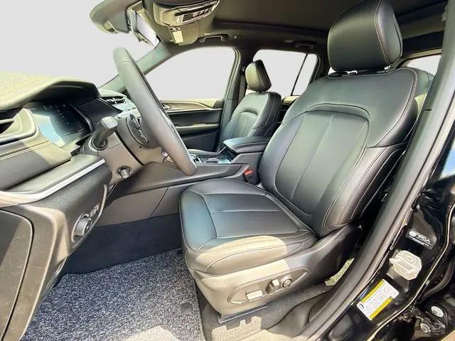 2026 Jeep Grand Cherokee 85th Anniversary Edition