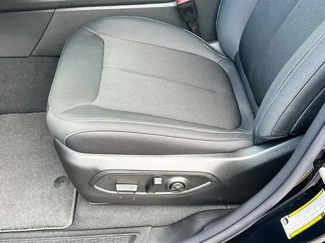 2026 Jeep Grand Cherokee Altitude 4x2