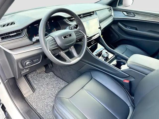 2026 Jeep Grand Cherokee 85th Anniversary Edition