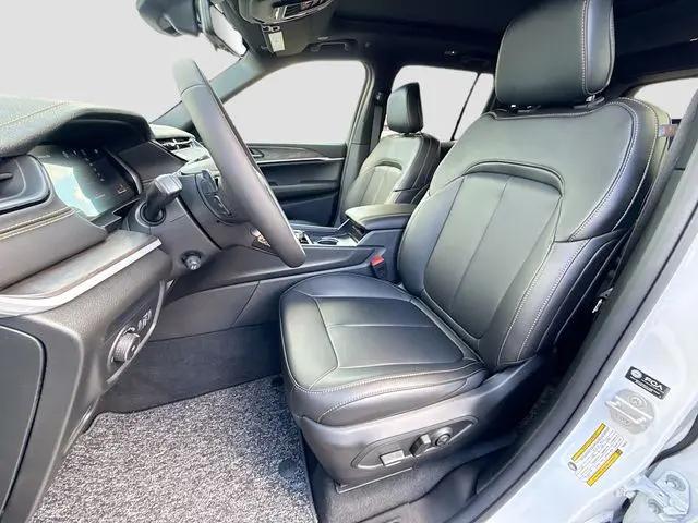 2026 Jeep Grand Cherokee 85th Anniversary Edition