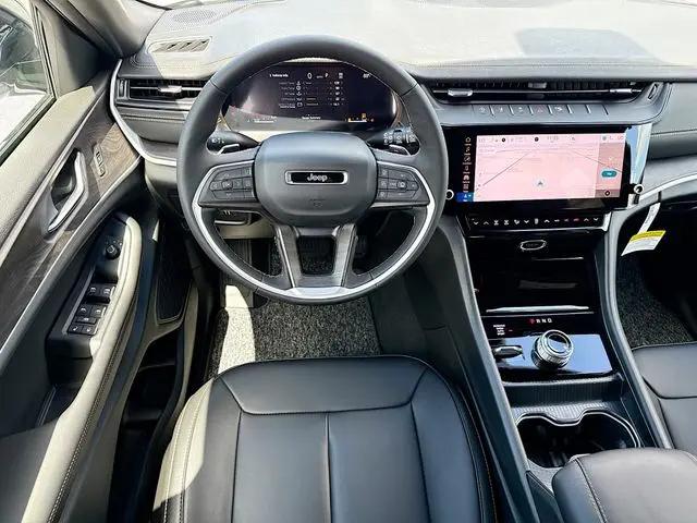 2026 Jeep Grand Cherokee 85th Anniversary Edition