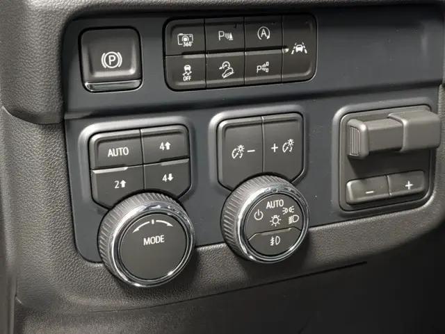 2026 Chevrolet Tahoe 4WD Premier