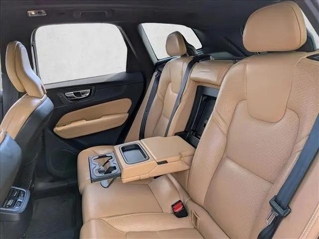 2019 Volvo XC60 T5 Inscription