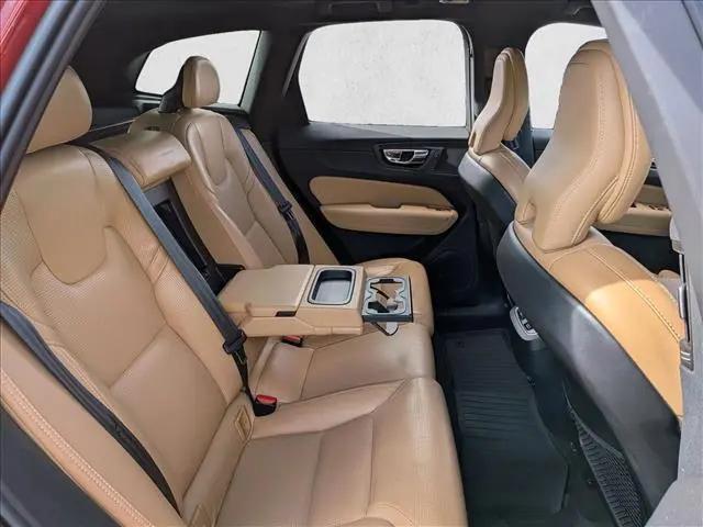 2019 Volvo XC60 T5 Inscription