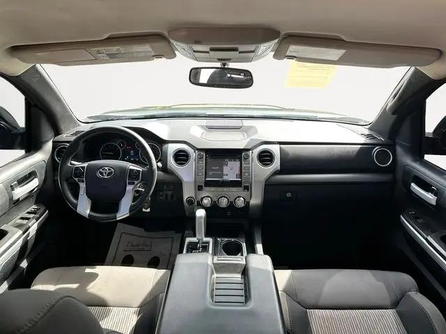2017 Toyota Tundra SR5 5.7L V8