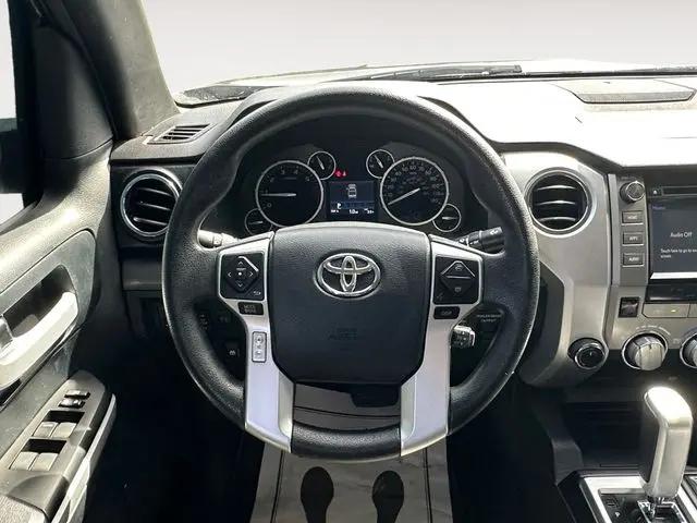2017 Toyota Tundra SR5 5.7L V8