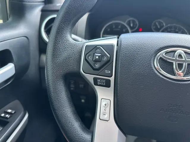 2017 Toyota Tundra SR5 5.7L V8