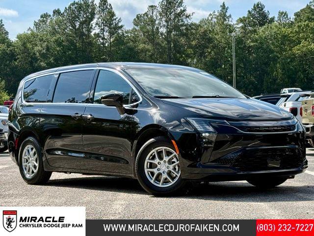2027 Chrysler Pacifica Select for sale in Graniteville, SC