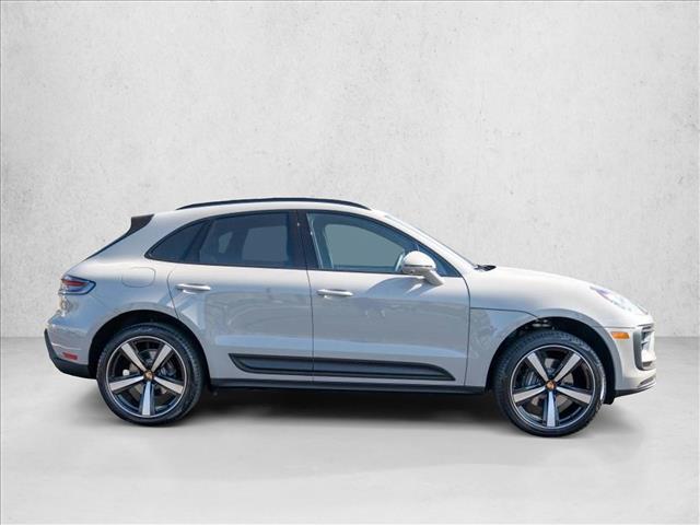 2026 Porsche Macan AWD