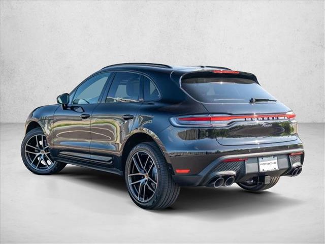 2026 Porsche Macan AWD