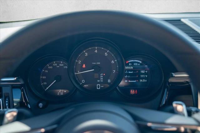 2026 Porsche Macan AWD