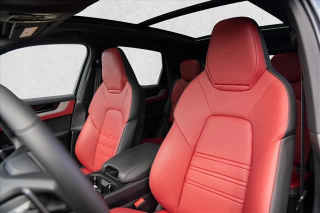 2026 Porsche Cayenne AWD