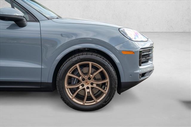 2026 Porsche Cayenne AWD