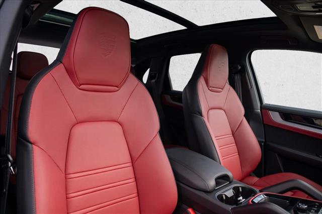 2026 Porsche Cayenne AWD