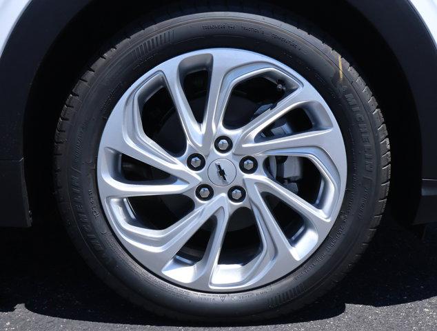 2027 Chevrolet Bolt LT FWD