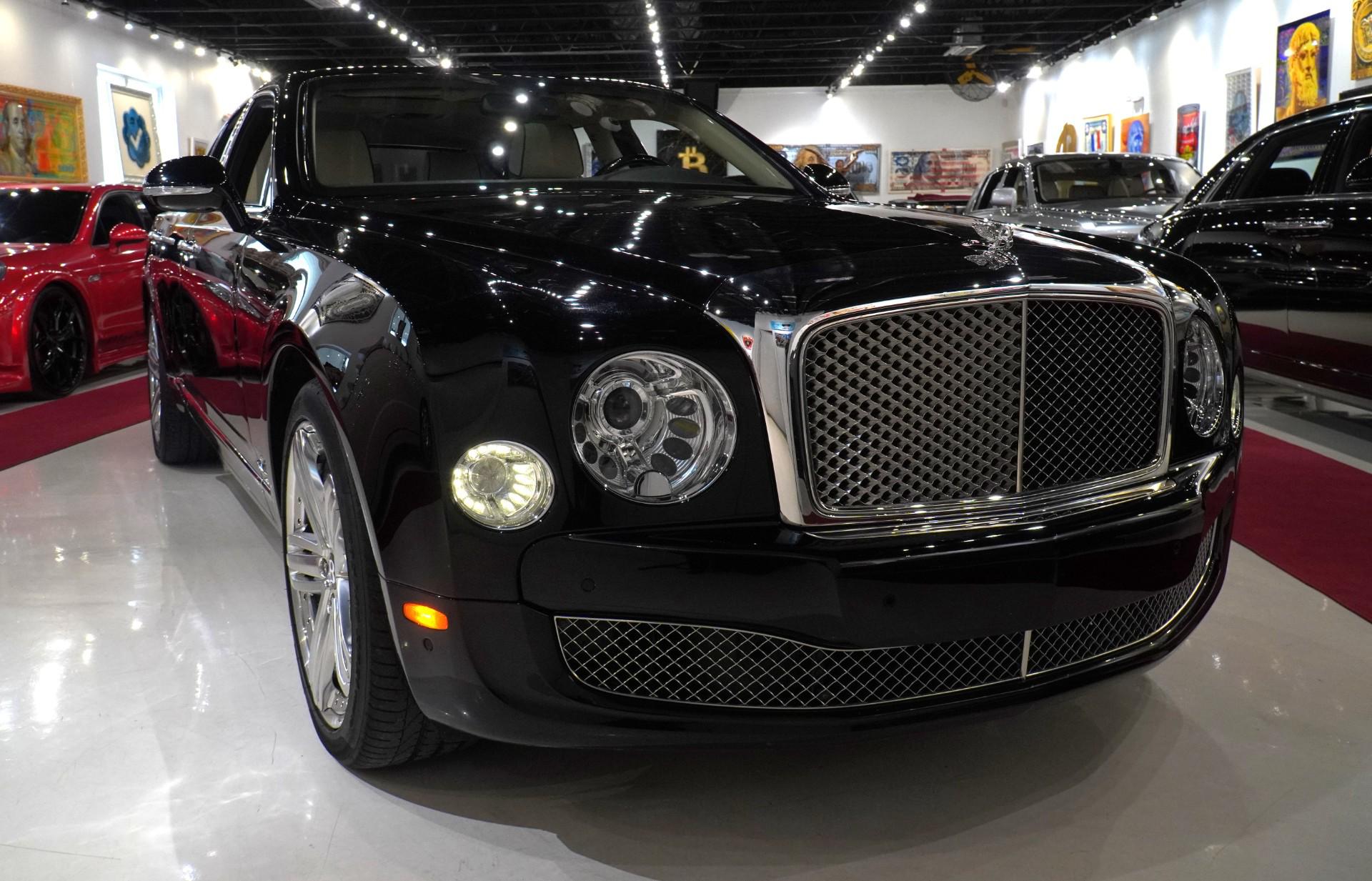 Black 2013 Bentley Mulsanne RWD Sedan Rear-Wheel Drive Automatic