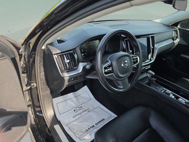 2020 Volvo S60 T5 Momentum