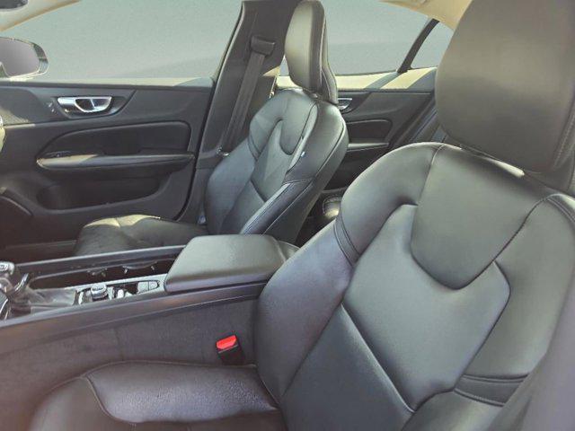2020 Volvo S60 T5 Momentum