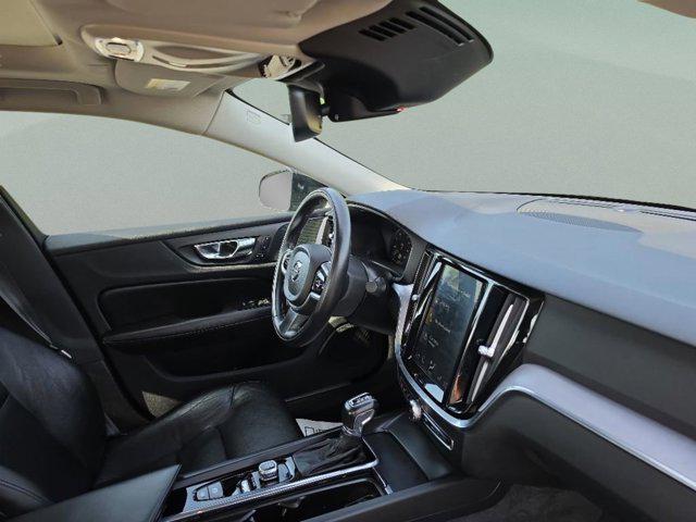 2020 Volvo S60 T5 Momentum