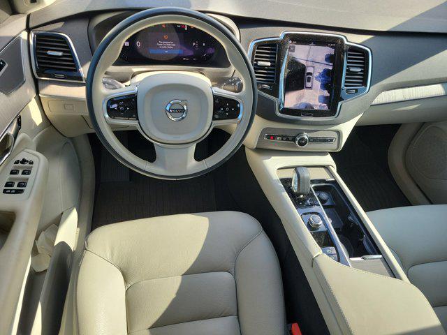 2025 Volvo XC90 B6 Plus 7-Seater