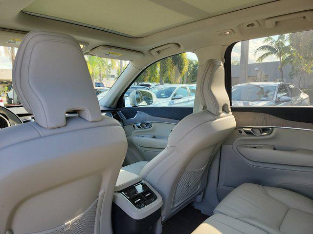 2025 Volvo XC90 B6 Plus 7-Seater