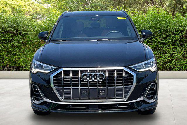 2025 Audi Q3 Premium 45 TFSI S line quattro Tiptronic